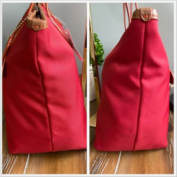 Coach NWT Sawyer Canvas Large Tote Bag Classic Red Turnlock - Picture 12 of 17